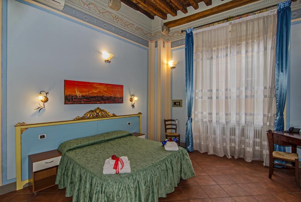 Antica Residenza Del Gallo Lucca Quarto foto