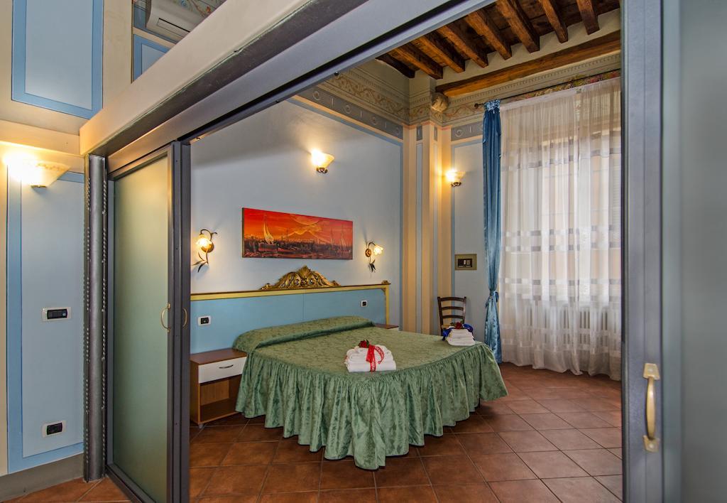 Antica Residenza Del Gallo Lucca Quarto foto